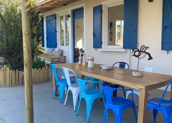 Cabanon Boheme Les Pieds Dans Le Sable Et En Premiere Ligne De Tatil Evi *