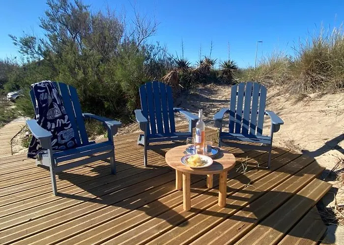 Tatil Evi Cabanon Boheme Les Pieds Dans Le Sable Et En Premiere Ligne De Marseillan (Herault)